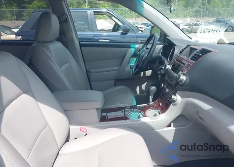 2012 Toyota Highlander Base V6 from USA, damaged, VIN 5TDBK3EH4CS172942